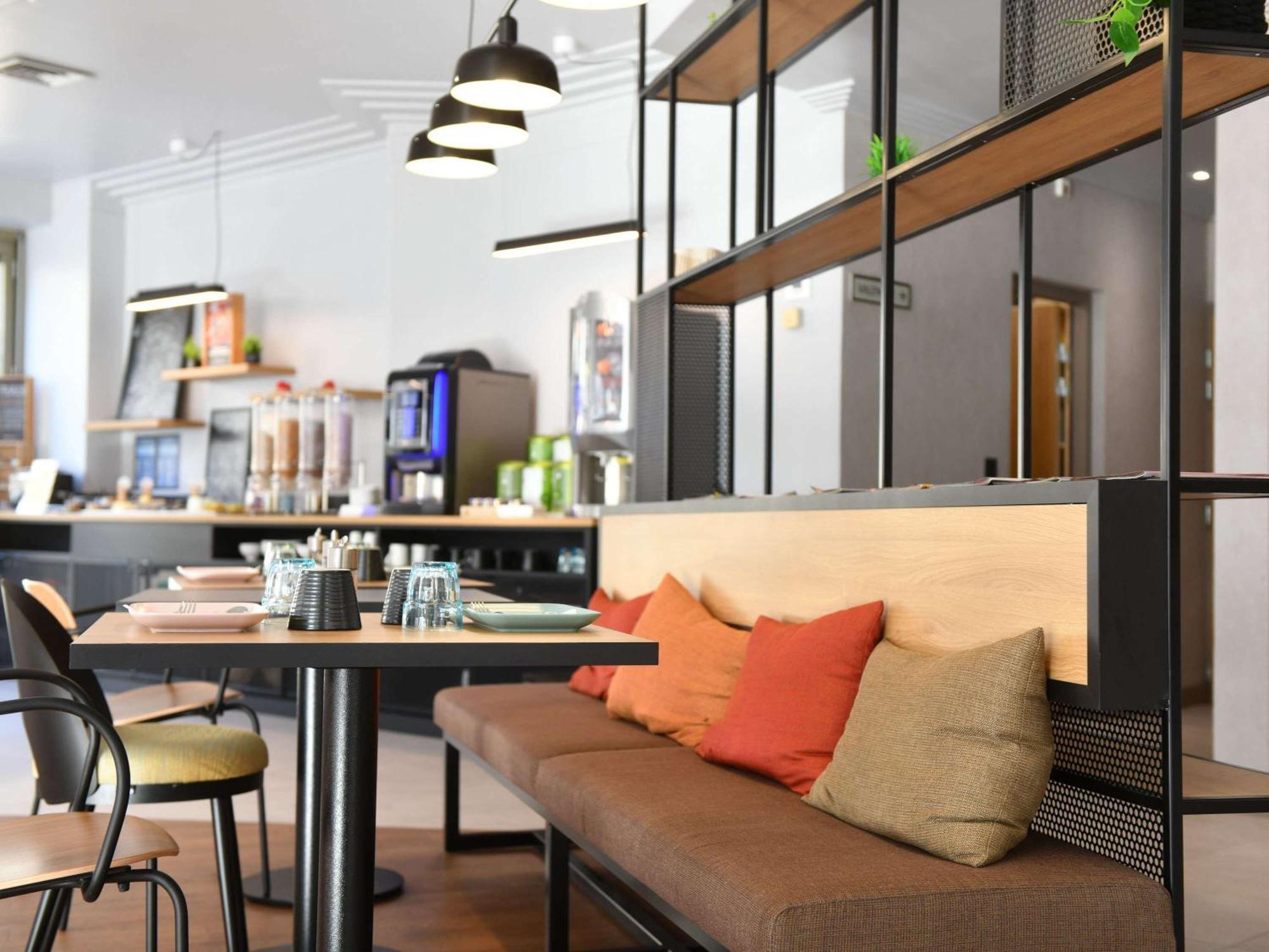 Ibis Châteauroux Kültér fotó
